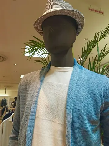 JOSEPH ABBOUD スタッフ コーディネート画像