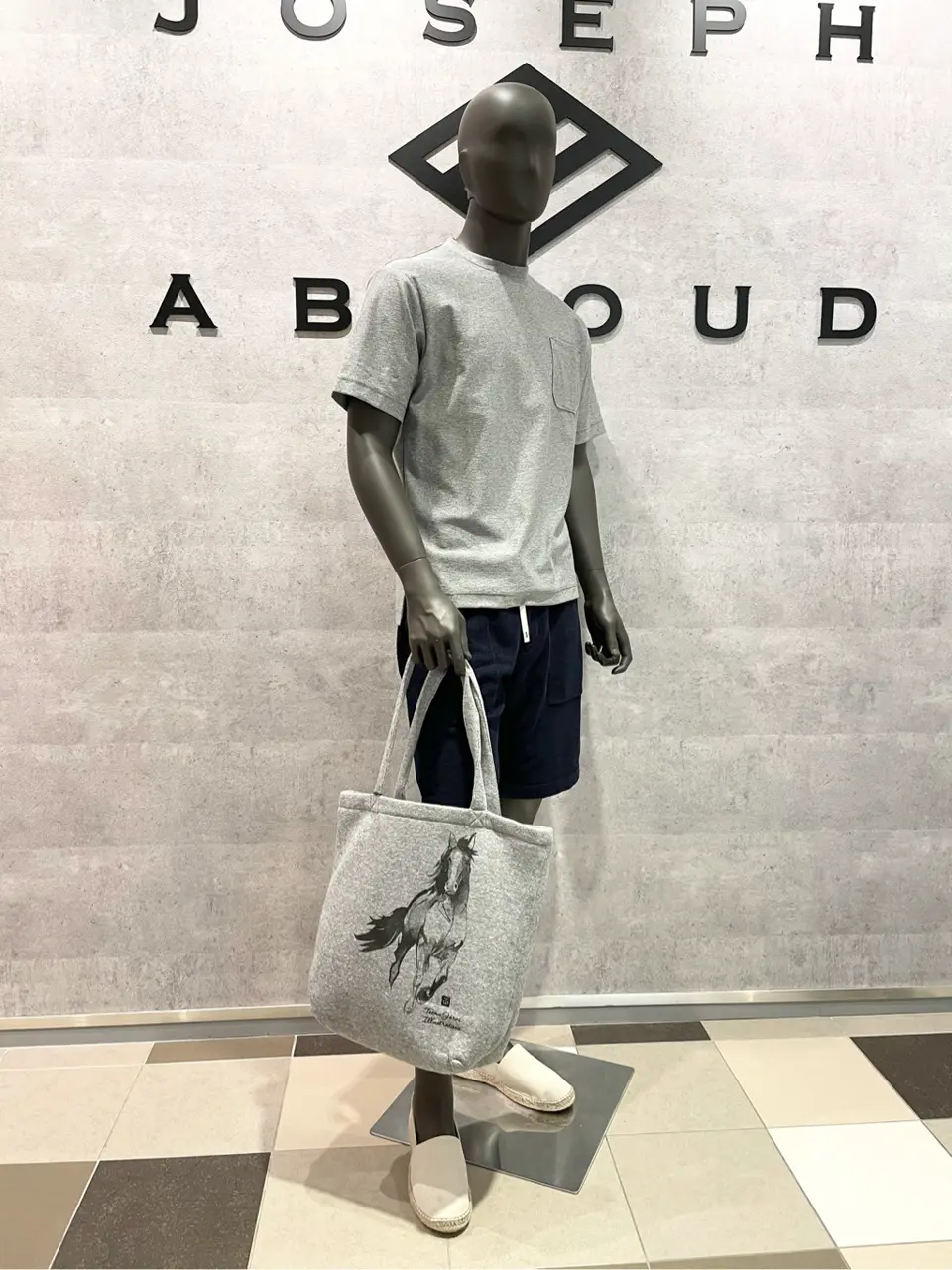  東　 コーディネート画像