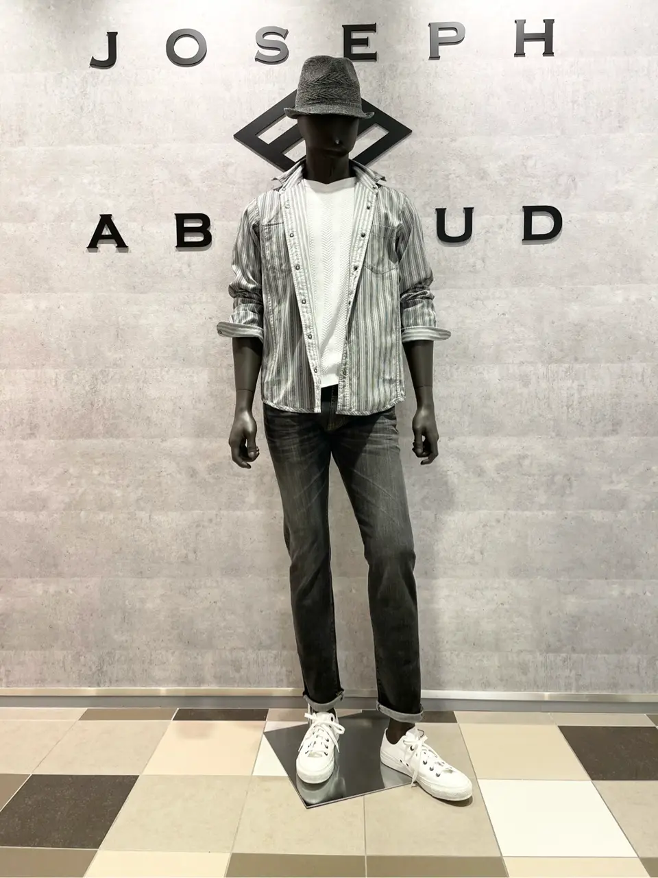  東　 コーディネート画像