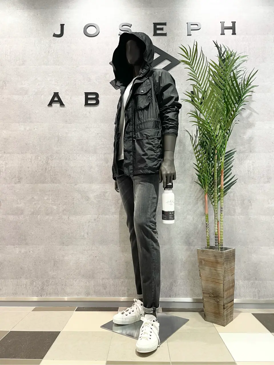  東　 コーディネート画像