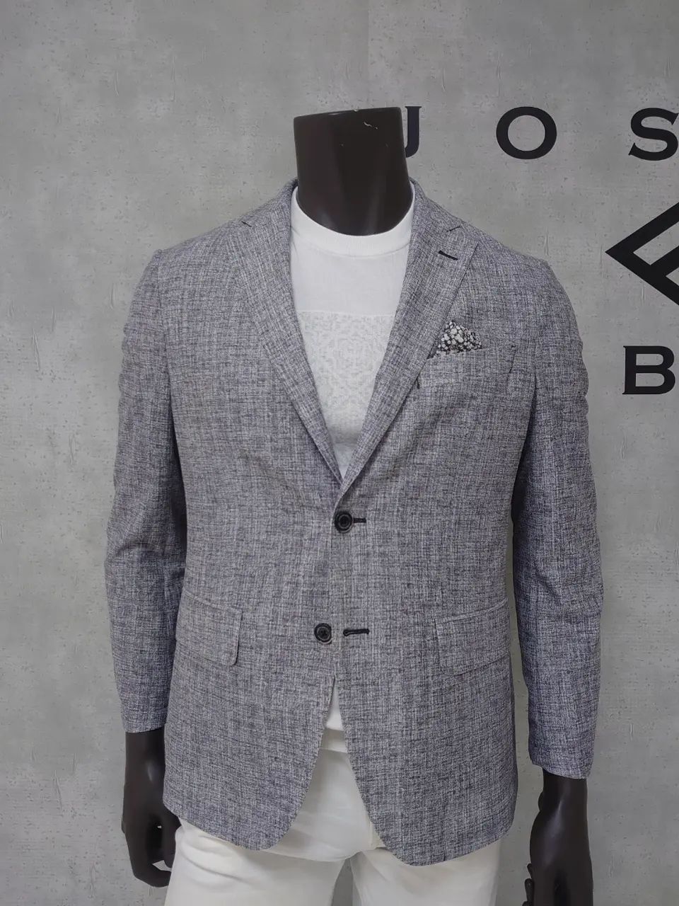 JOSEPH ABBOUD 石川 コーディネート画像