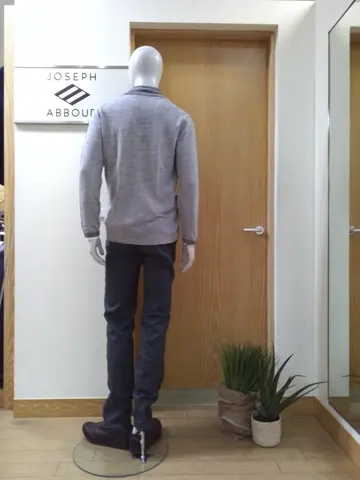 JOSEPH ABBOUD 平林 コーディネート画像