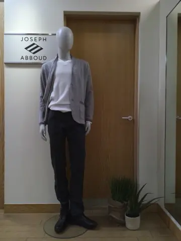 JOSEPH ABBOUD 平林 コーディネート画像