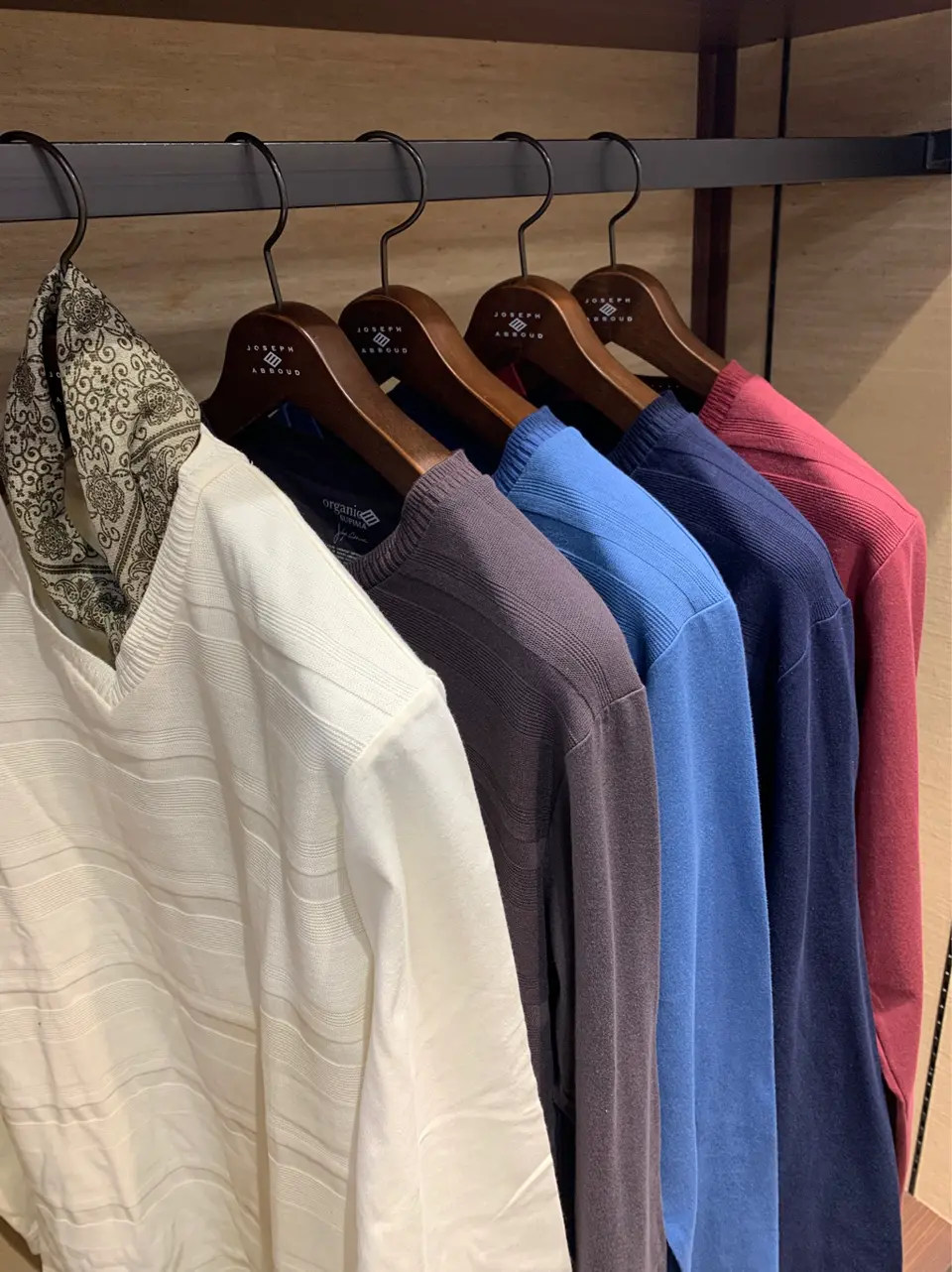 JOSEPH ABBOUD 秦 コーディネート画像