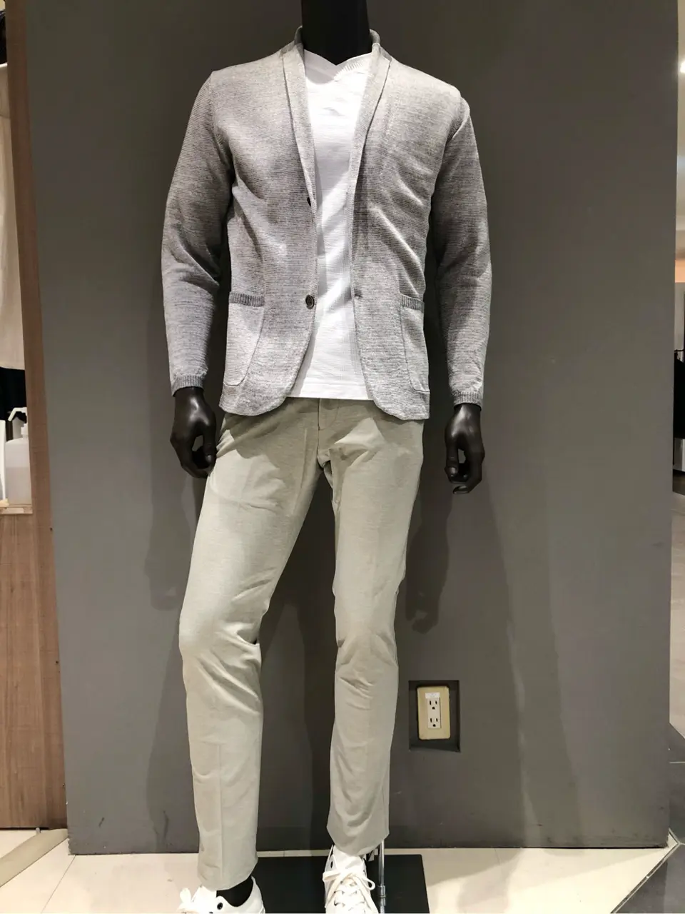 JOSEPH ABBOUD 川田 コーディネート画像