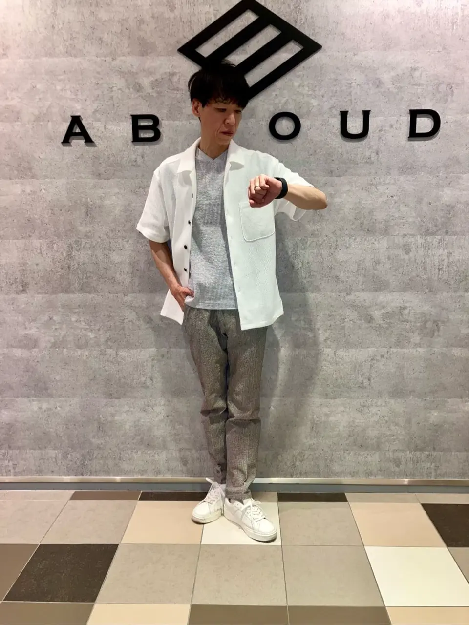 JOSEPH ABBOUD 足立 コーディネート画像