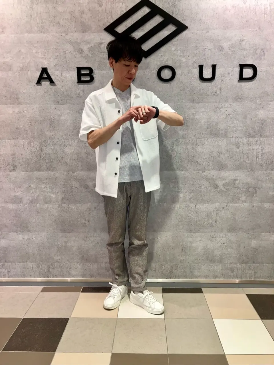 JOSEPH ABBOUD 足立 コーディネート画像