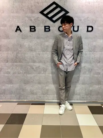 JOSEPH ABBOUD 足立 コーディネート画像