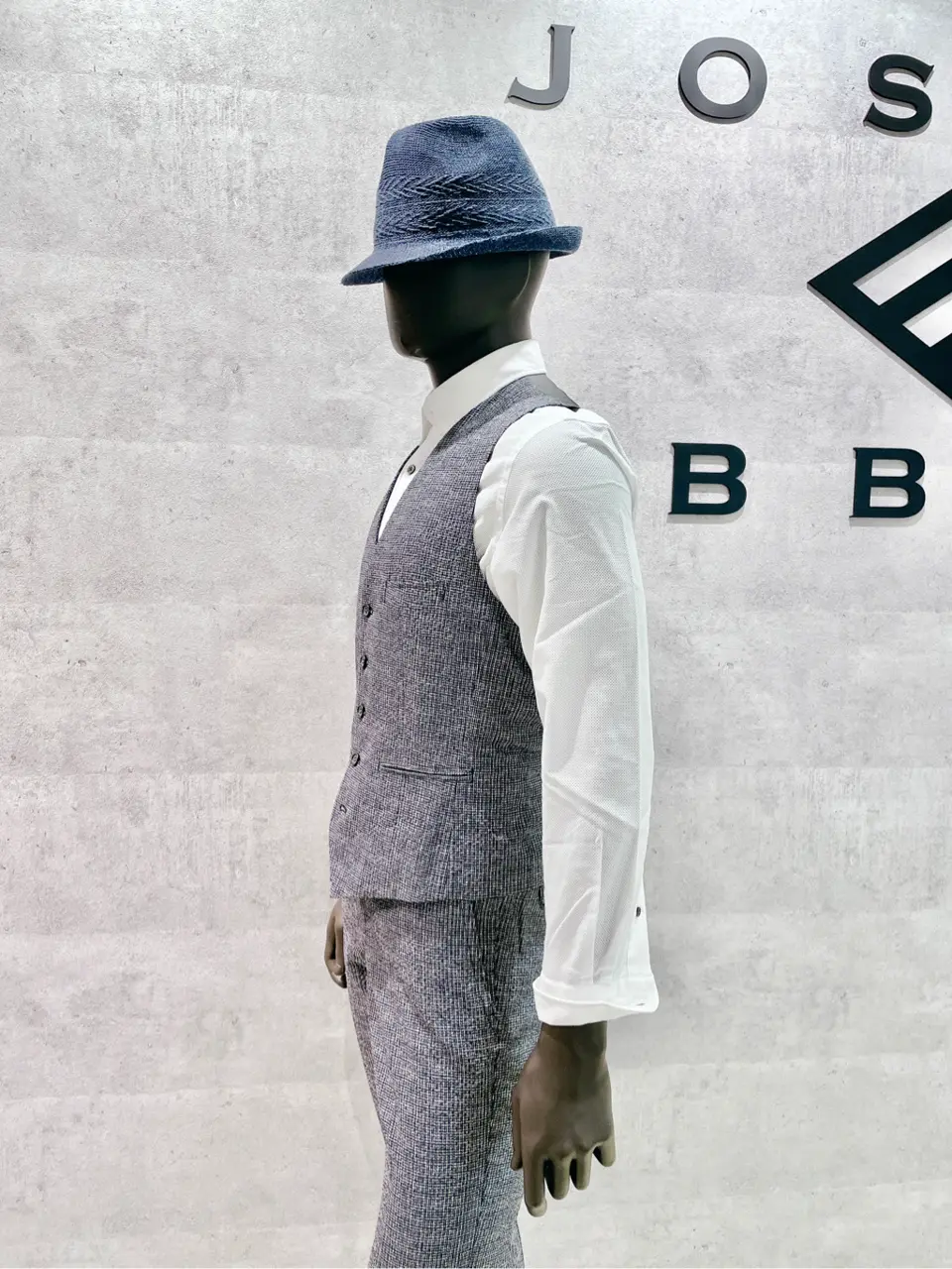 JOSEPH ABBOUD 二澤 コーディネート画像