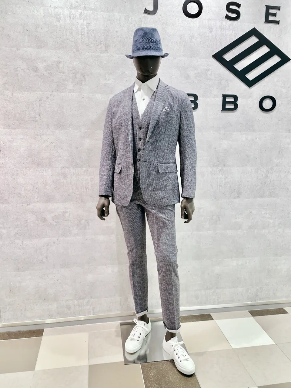JOSEPH ABBOUD 二澤 コーディネート画像
