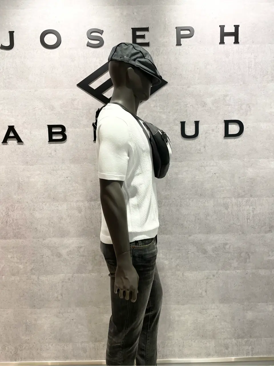 JOSEPH ABBOUD 東　 コーディネート画像