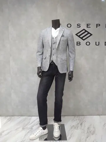 JOSEPH ABBOUD 石川 コーディネート画像