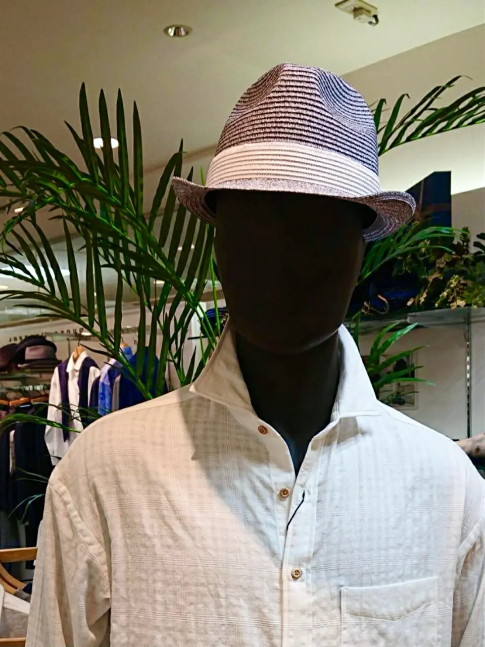 JOSEPH ABBOUD スタッフ コーディネート画像