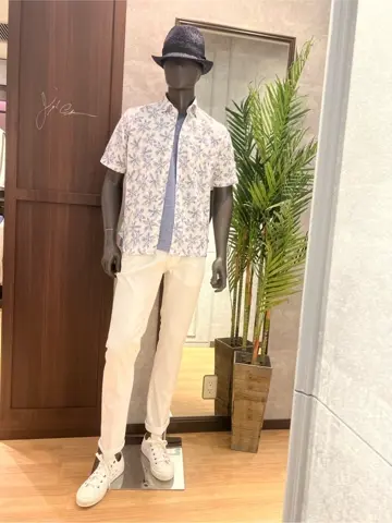 JOSEPH ABBOUD 上條 コーディネート画像