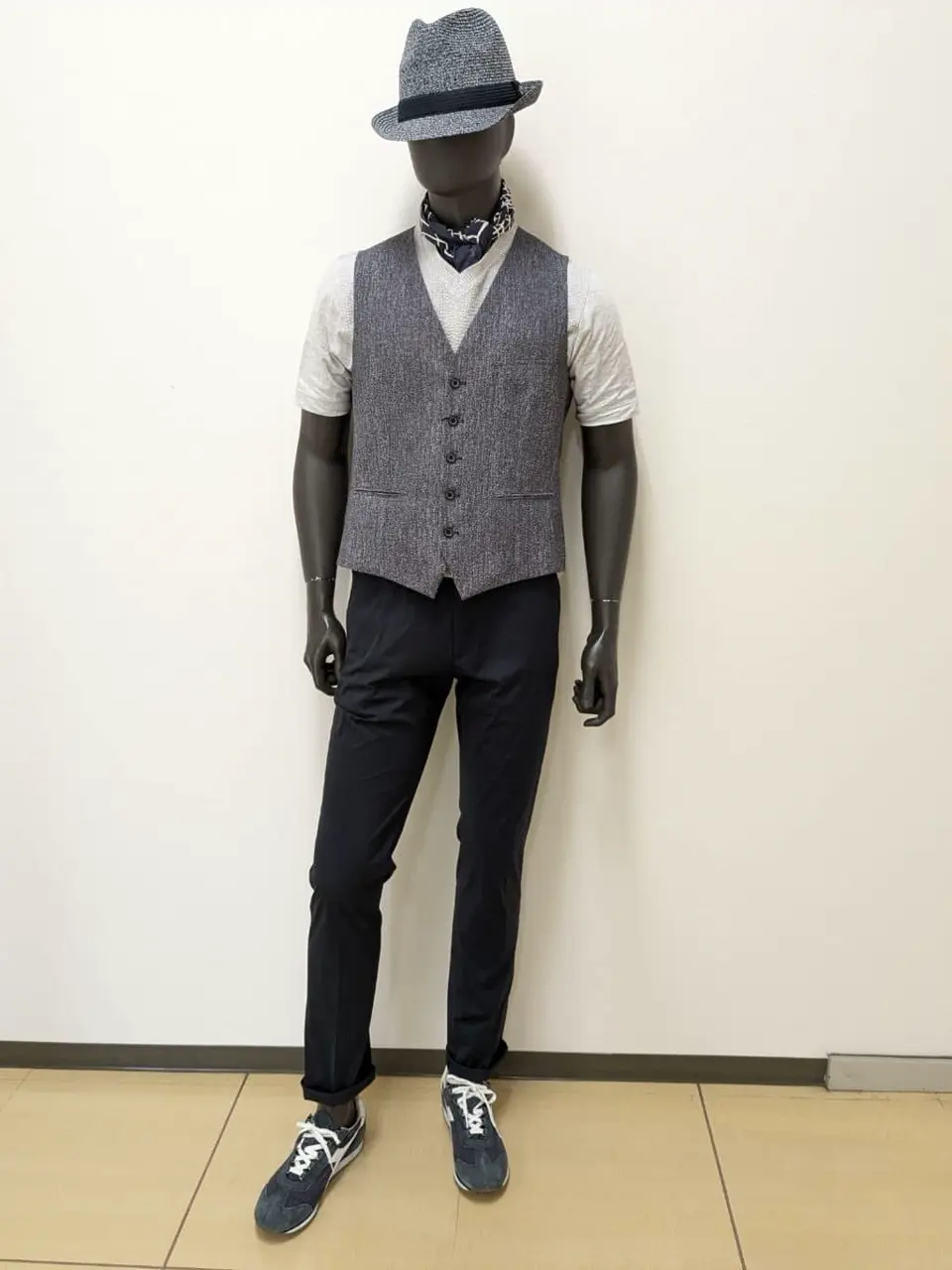 JOSEPH ABBOUD 大久 コーディネート画像