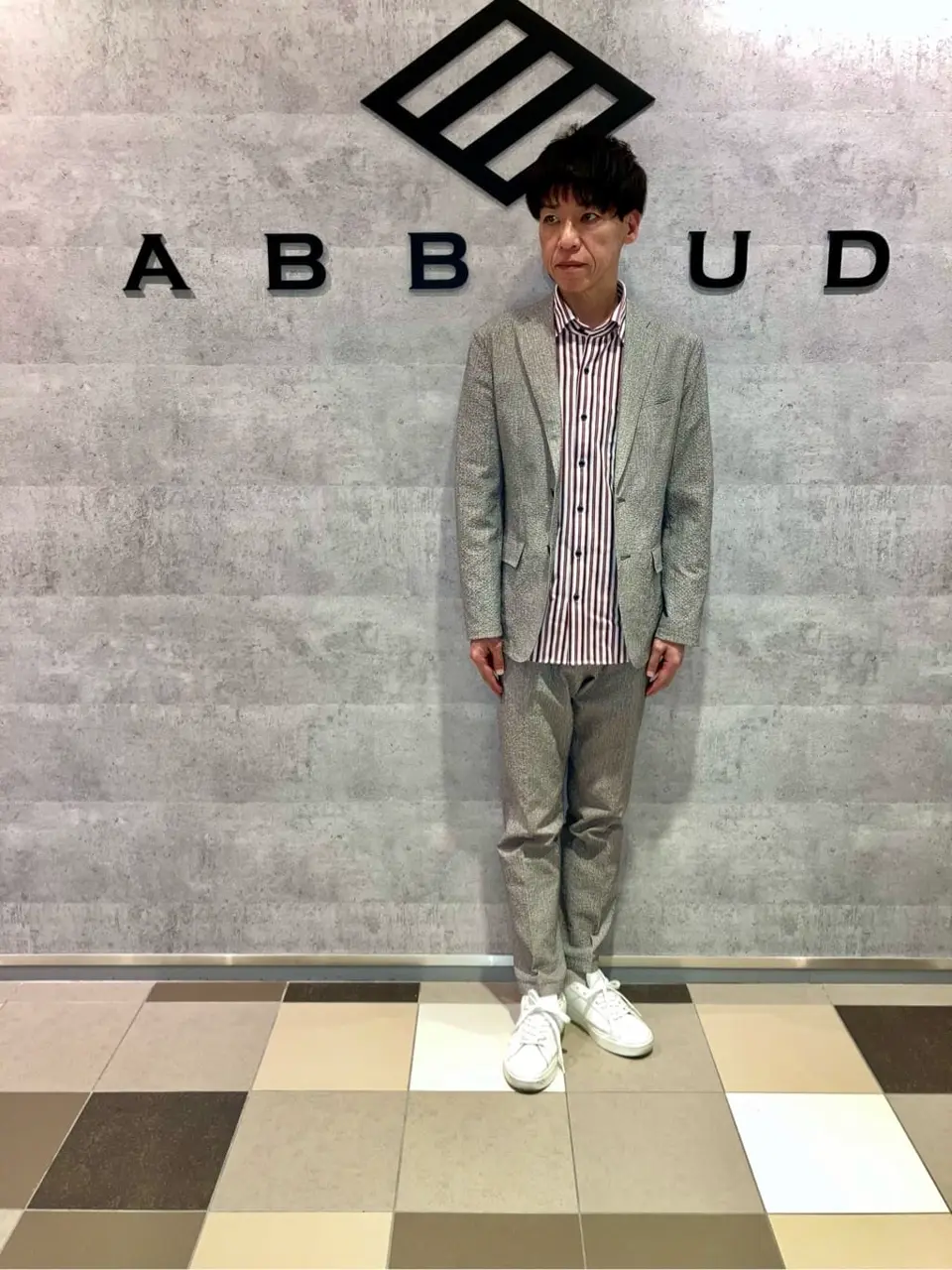 JOSEPH ABBOUD 足立 コーディネート画像