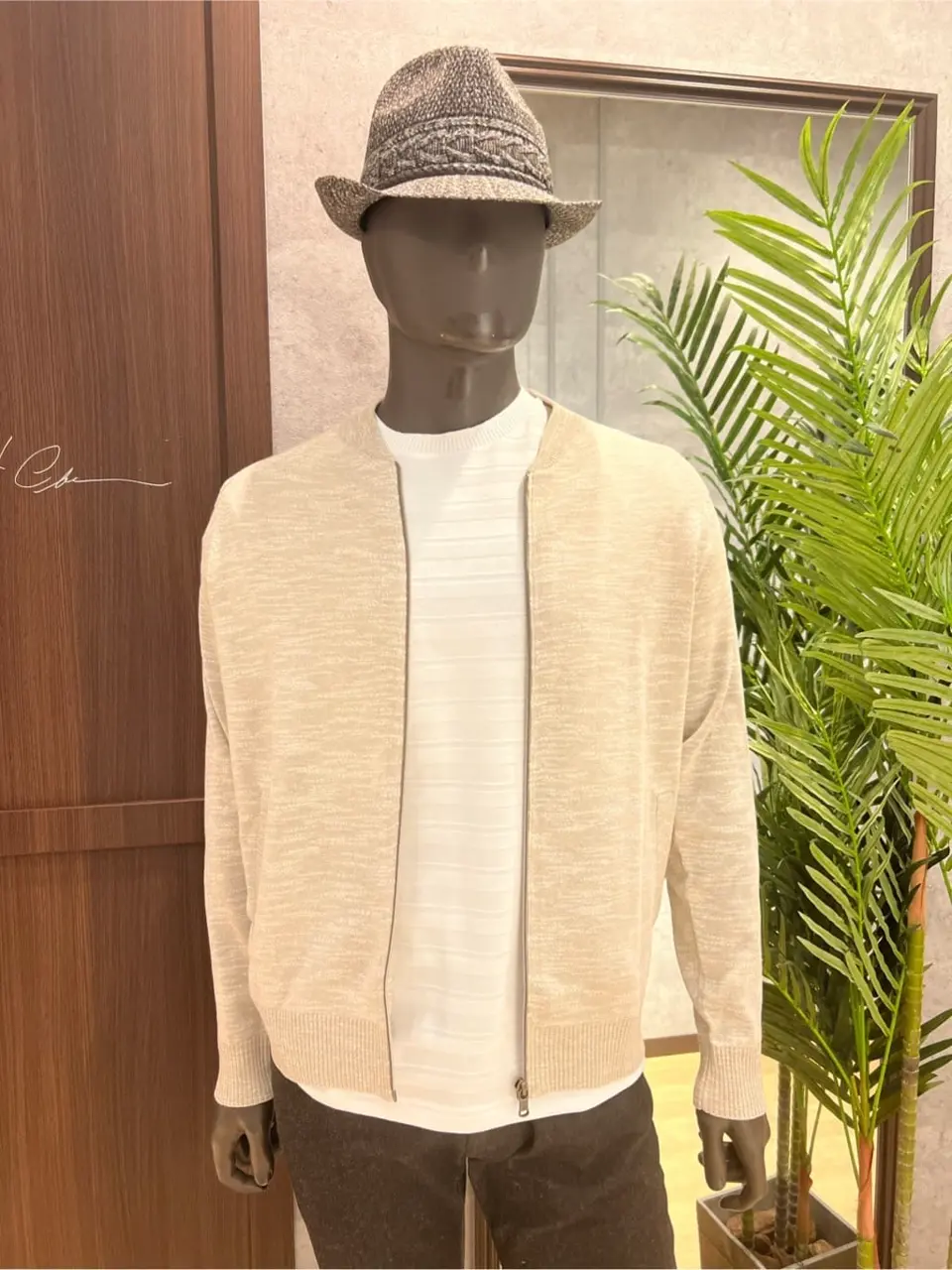 JOSEPH ABBOUD 上條 コーディネート画像