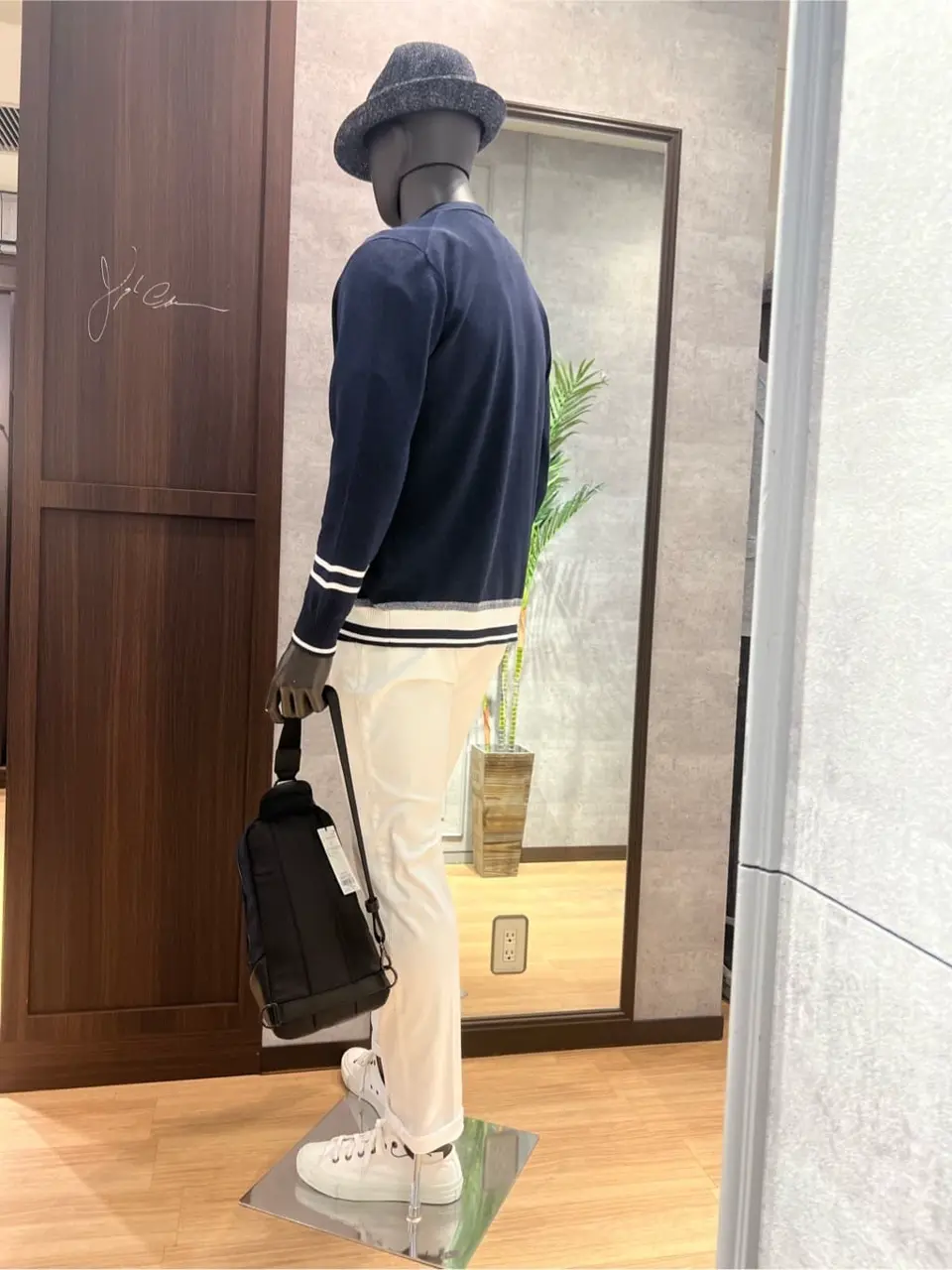 JOSEPH ABBOUD 上條 コーディネート画像