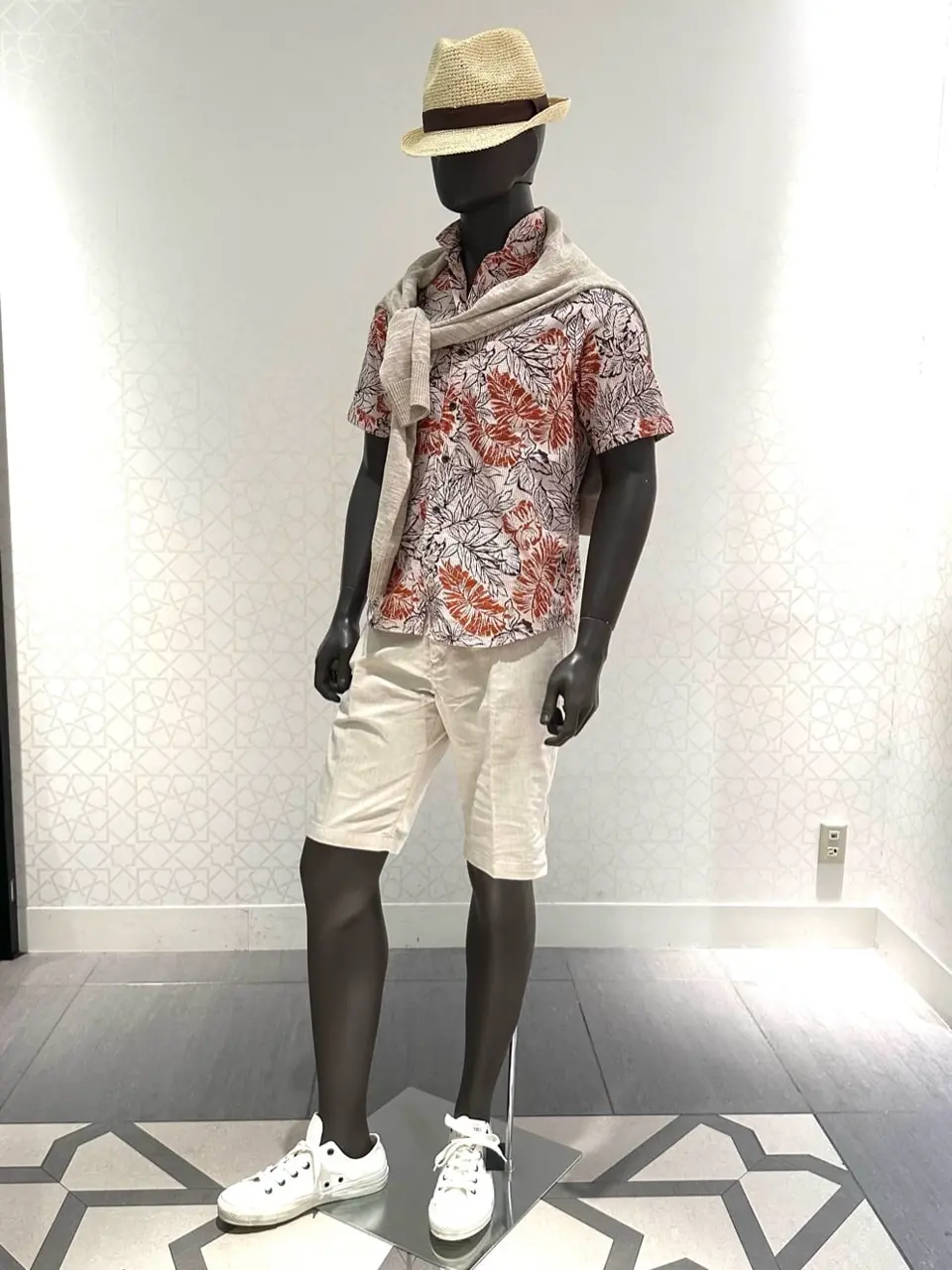 JOSEPH ABBOUD 石川 コーディネート画像