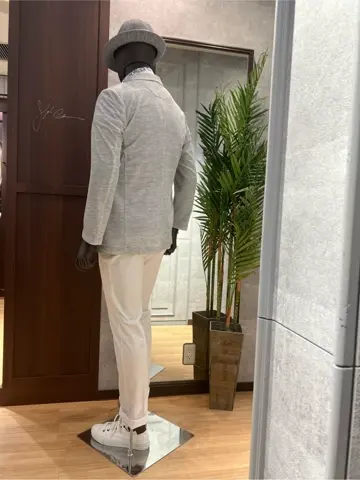 JOSEPH ABBOUD 上條 コーディネート画像