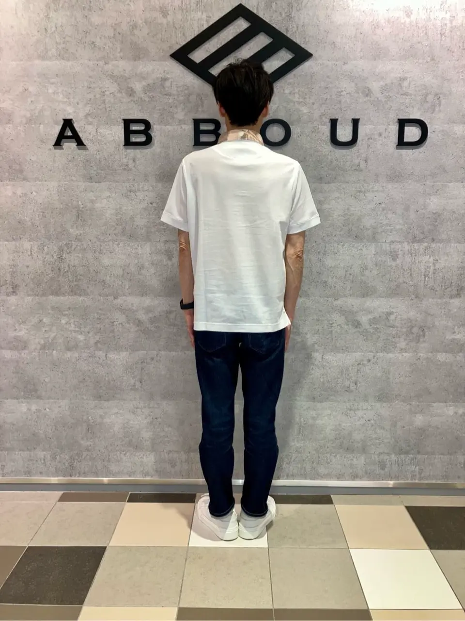 JOSEPH ABBOUD 足立 コーディネート画像