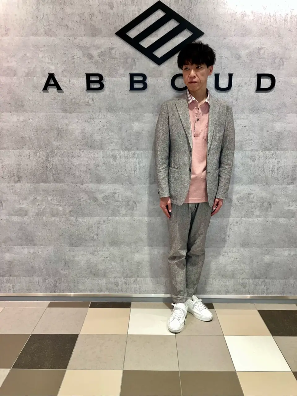 JOSEPH ABBOUD 足立 コーディネート画像