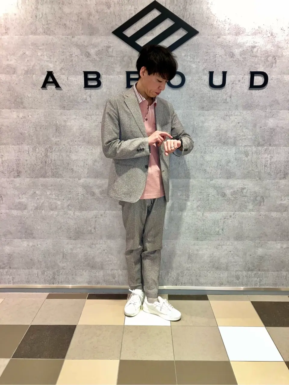 JOSEPH ABBOUD 足立 コーディネート画像