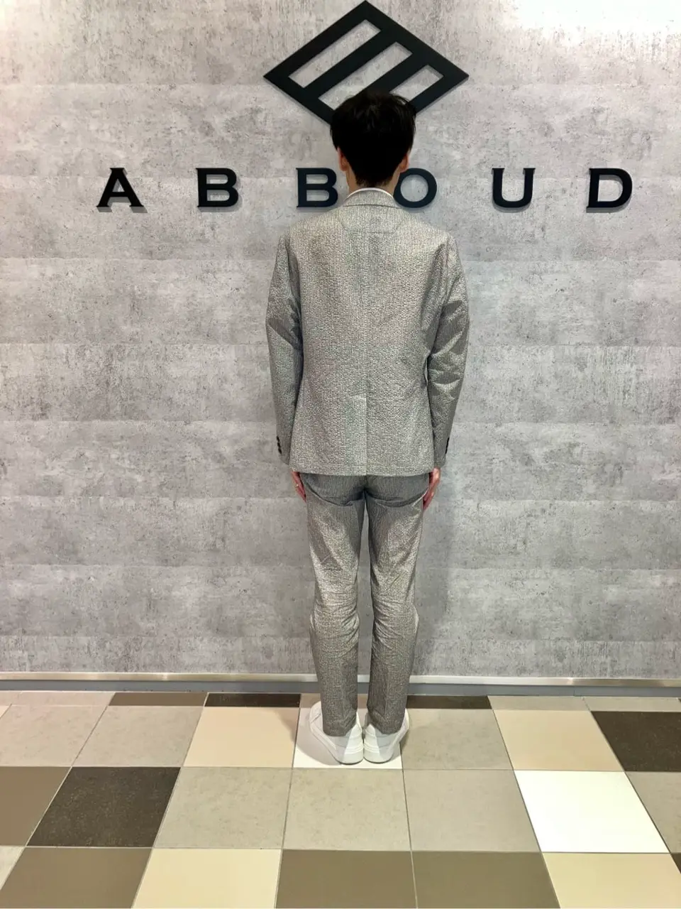 JOSEPH ABBOUD 足立 コーディネート画像