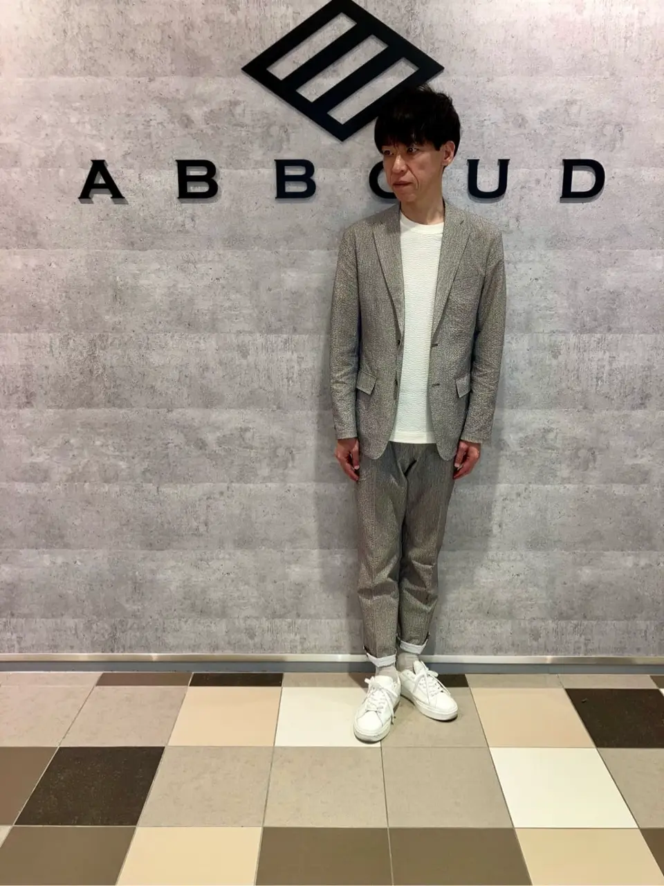 JOSEPH ABBOUD 足立 コーディネート画像