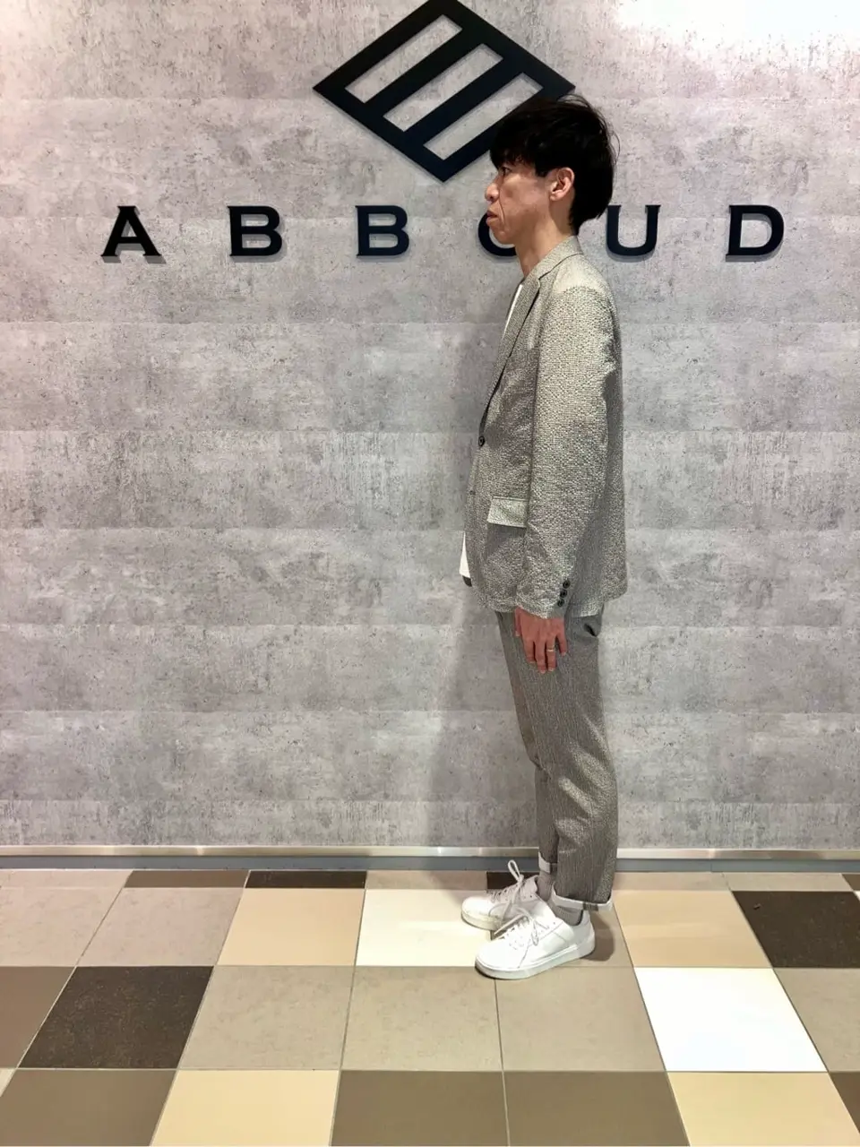 JOSEPH ABBOUD 足立 コーディネート画像