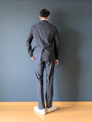 JOSEPH ABBOUD 安東 コーディネート画像