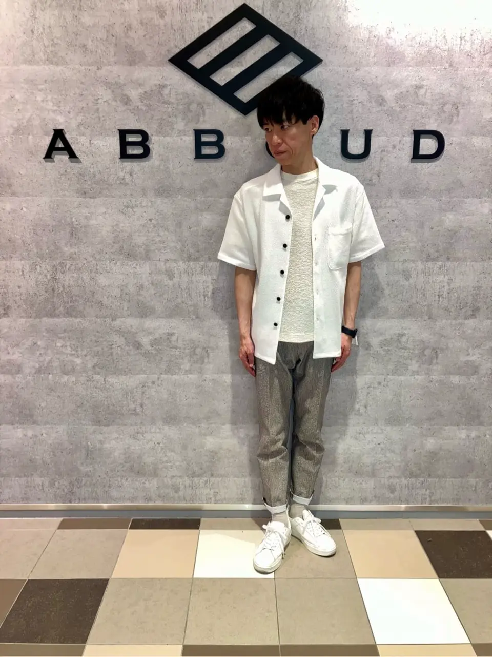 JOSEPH ABBOUD 足立 コーディネート画像