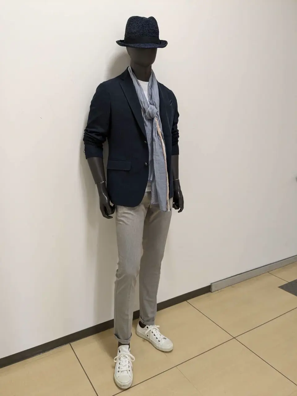 JOSEPH ABBOUD 大久 コーディネート画像