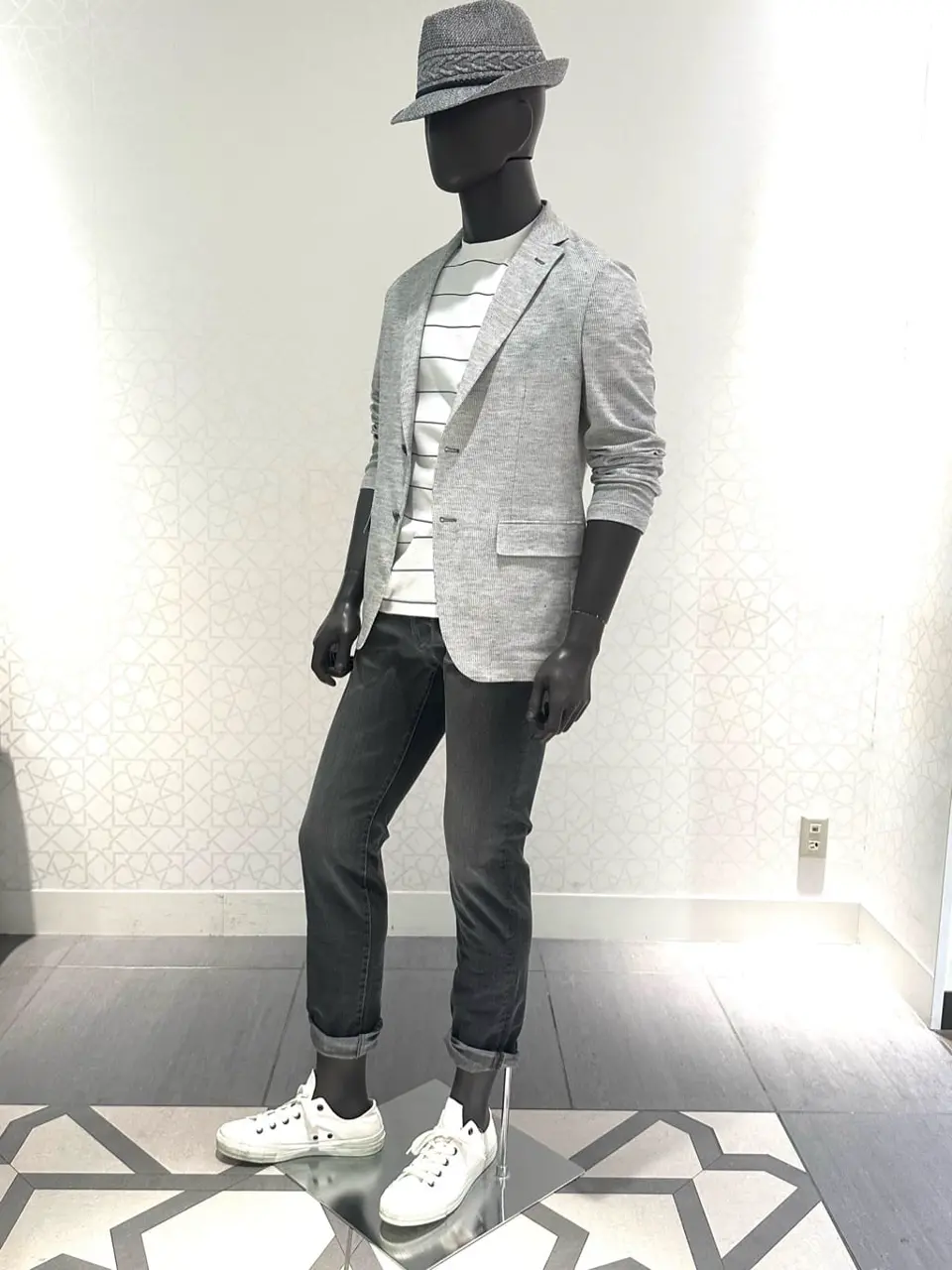 JOSEPH ABBOUD 石川 コーディネート画像