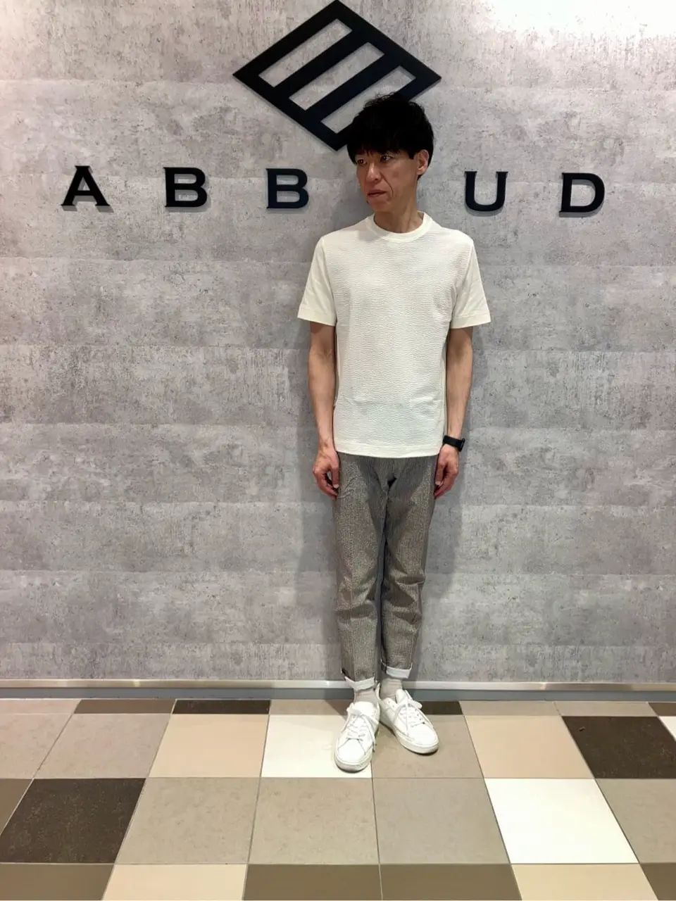 JOSEPH ABBOUD 足立 コーディネート画像