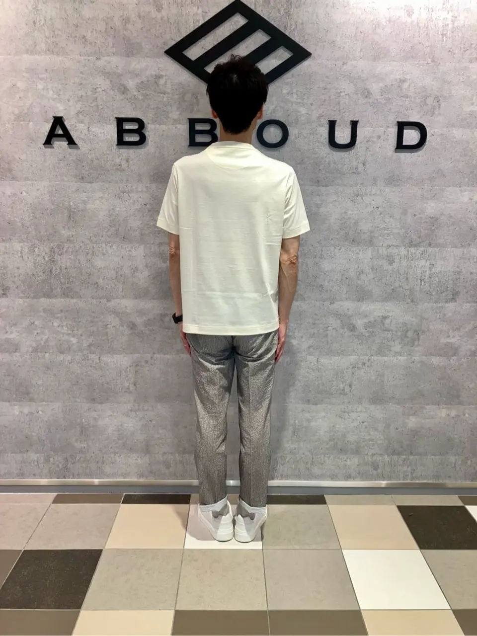 JOSEPH ABBOUD 足立 コーディネート画像