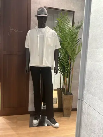 JOSEPH ABBOUD 上條 コーディネート画像