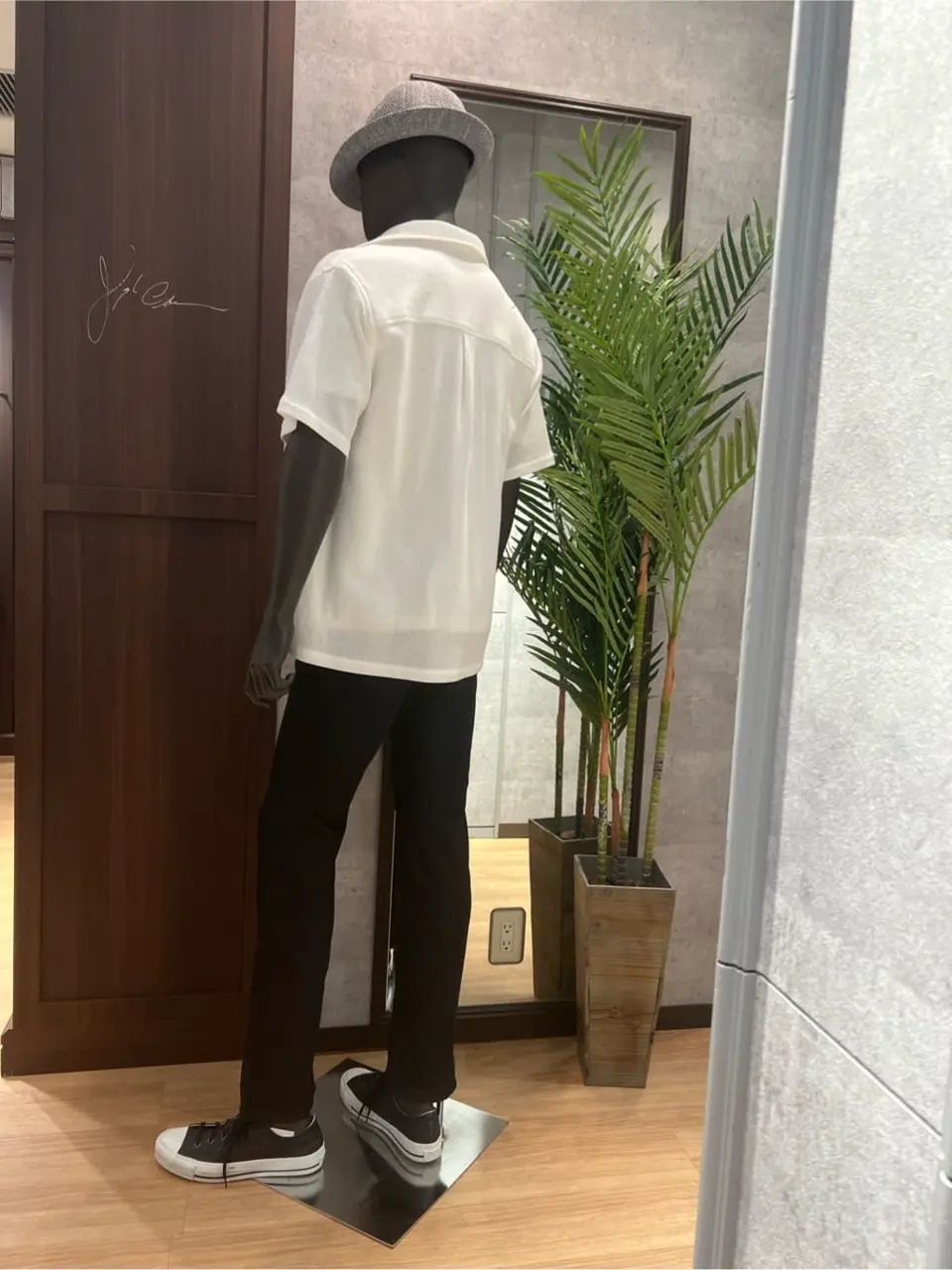 JOSEPH ABBOUD 上條 コーディネート画像