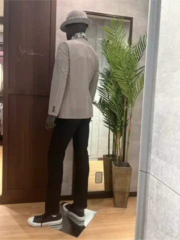 JOSEPH ABBOUD 上條 コーディネート画像