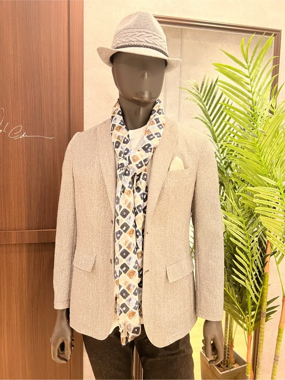 JOSEPH ABBOUD 上條 コーディネート画像