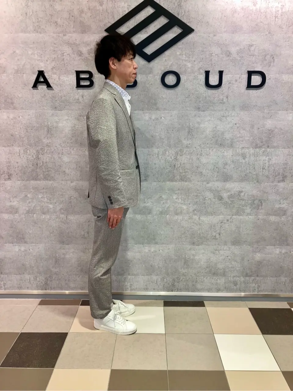 JOSEPH ABBOUD 足立 コーディネート画像