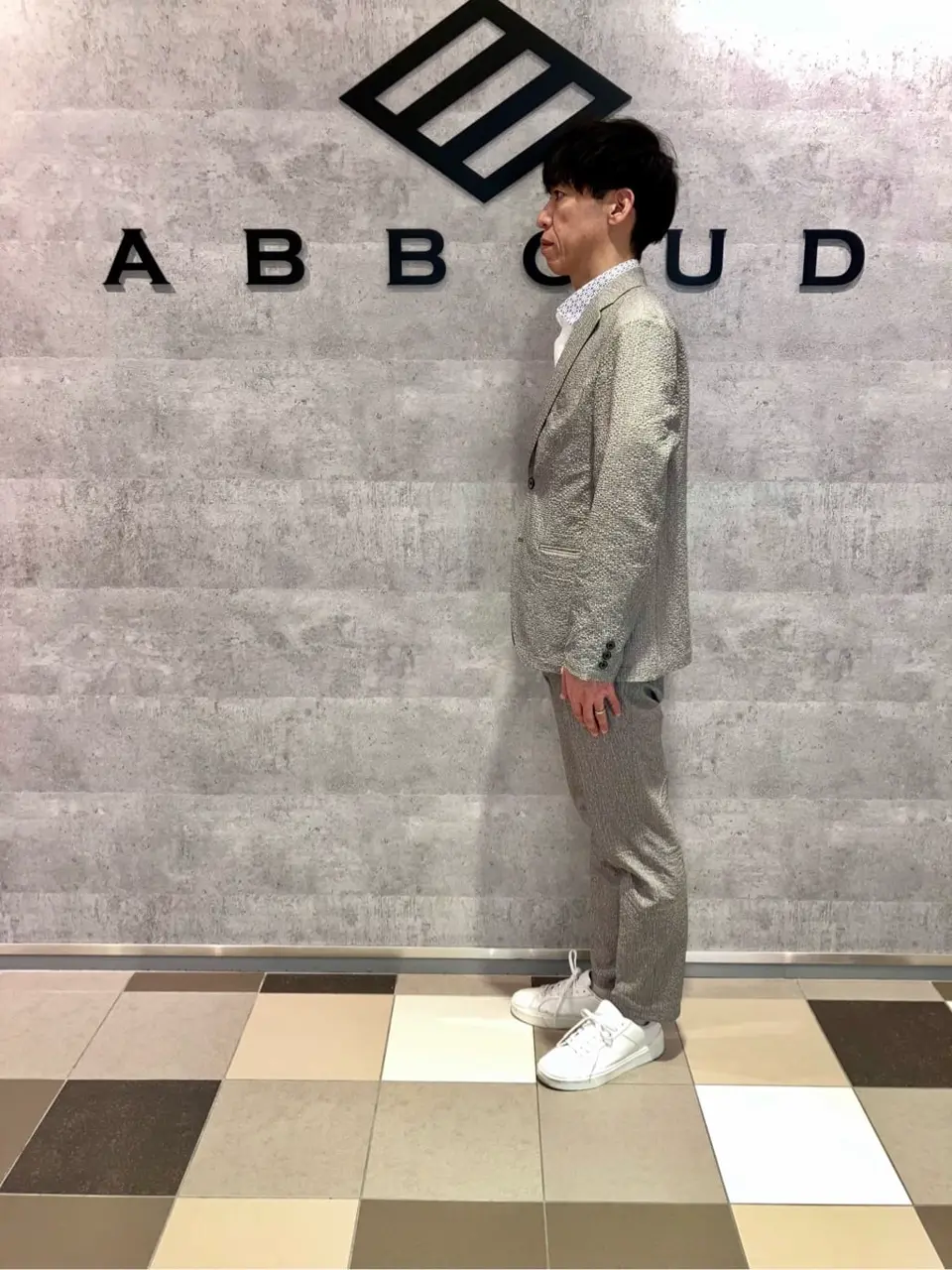 JOSEPH ABBOUD 足立 コーディネート画像