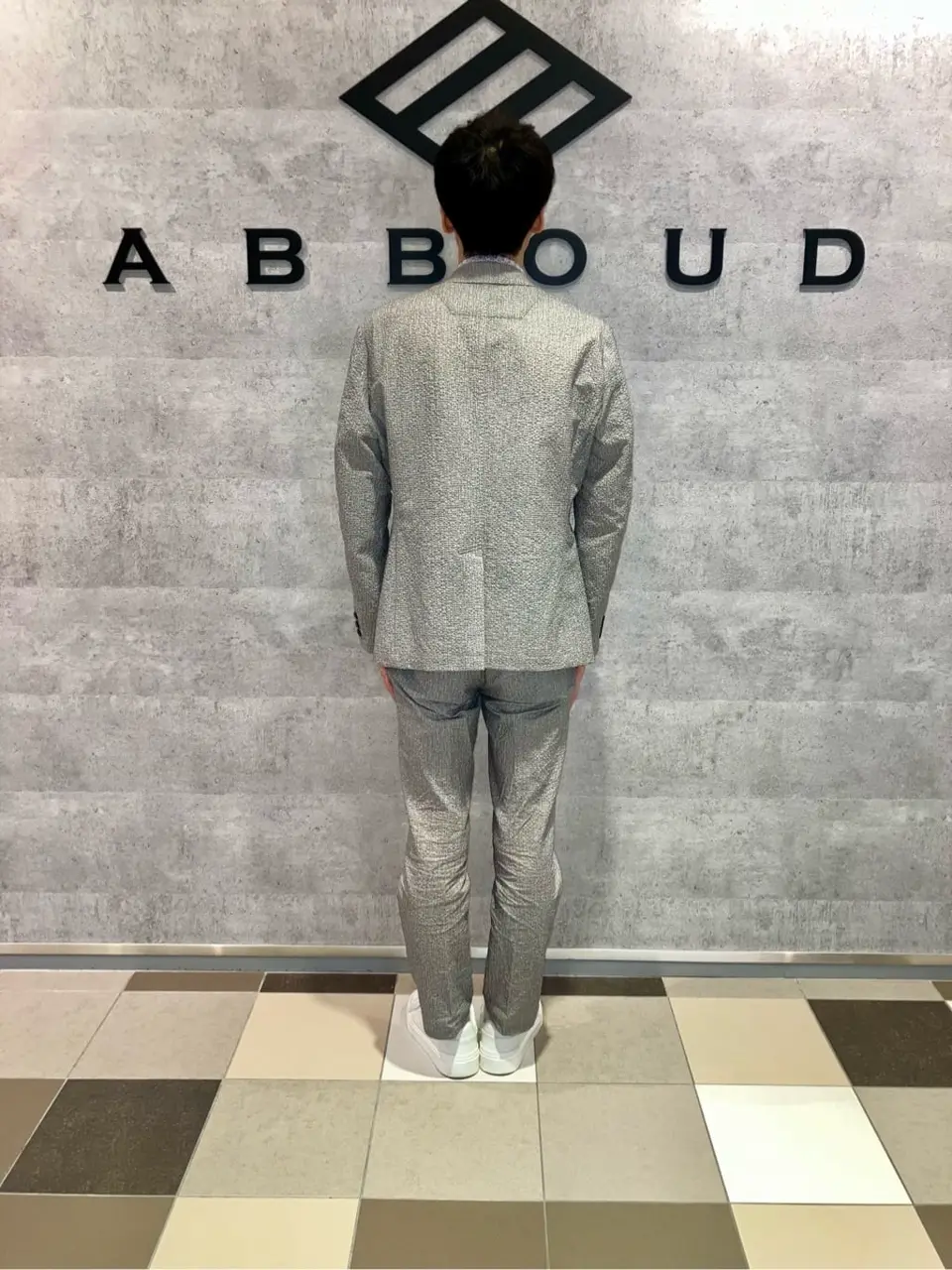 JOSEPH ABBOUD 足立 コーディネート画像