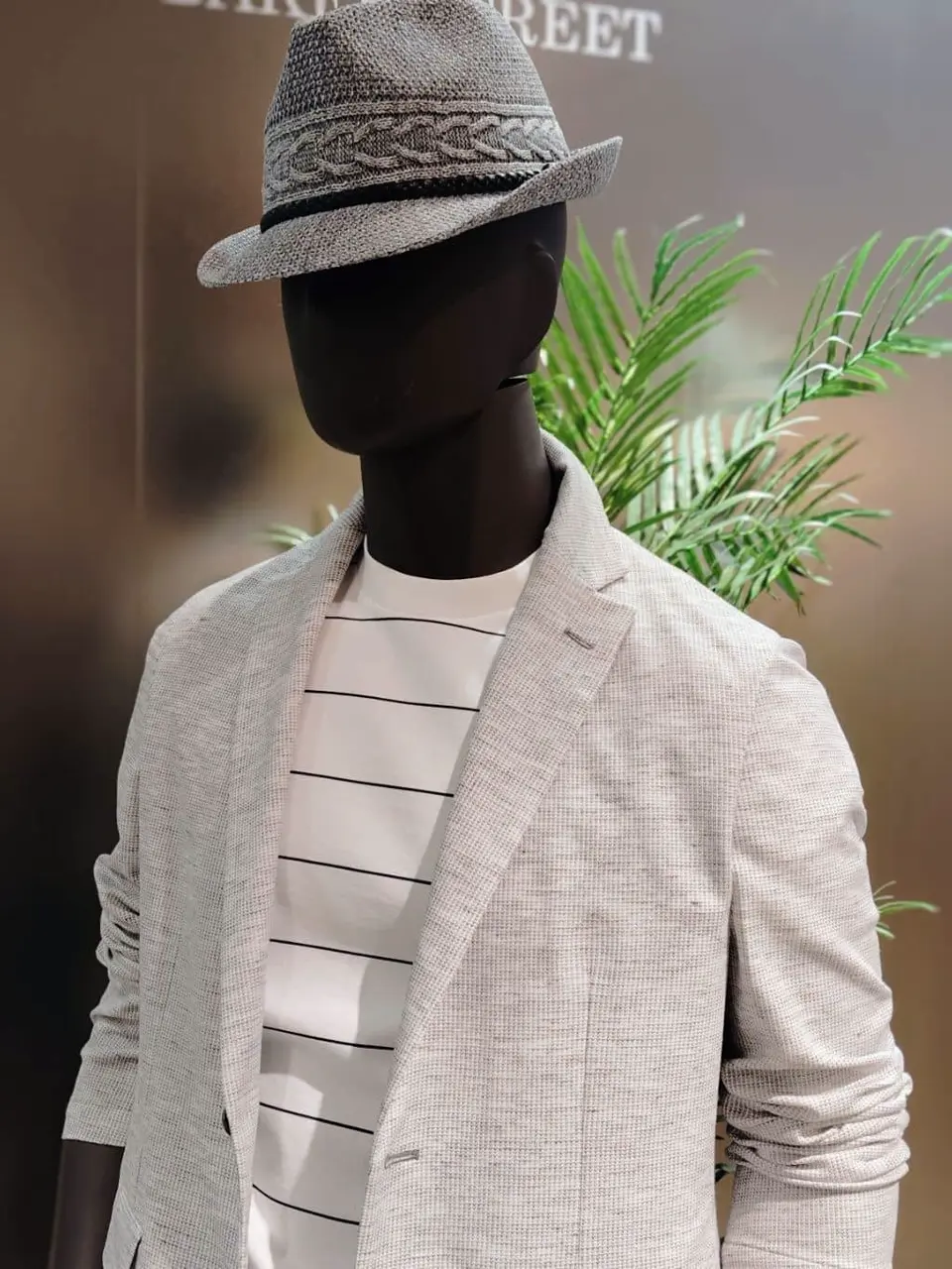 JOSEPH ABBOUD 中島 コーディネート画像