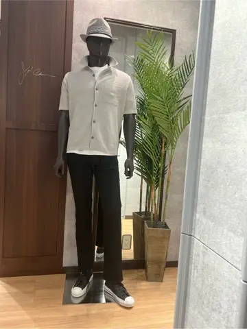 JOSEPH ABBOUD 上條 コーディネート画像