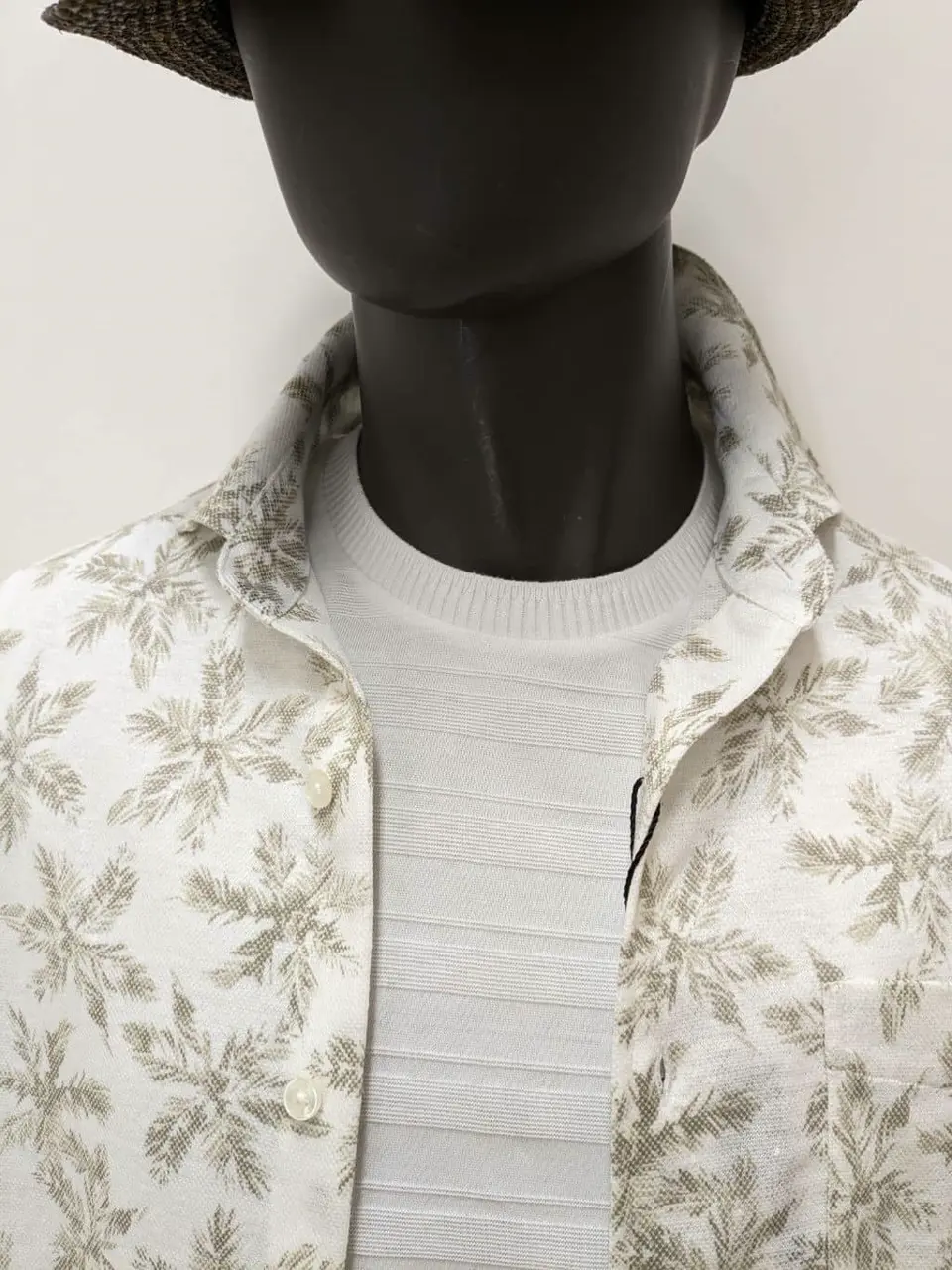 JOSEPH ABBOUD 大久 コーディネート画像