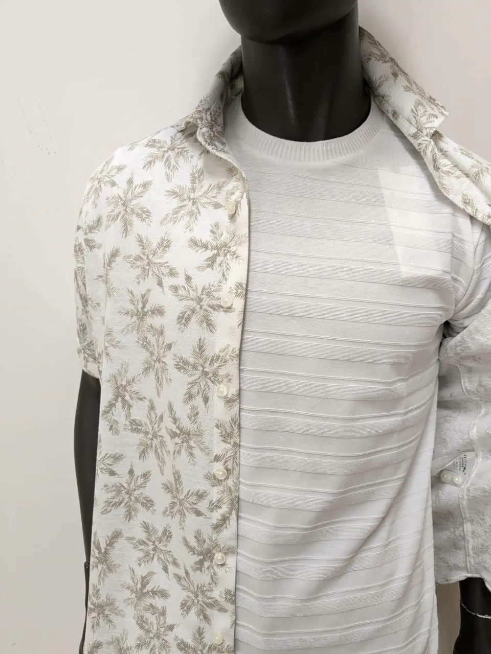 JOSEPH ABBOUD 大久 コーディネート画像