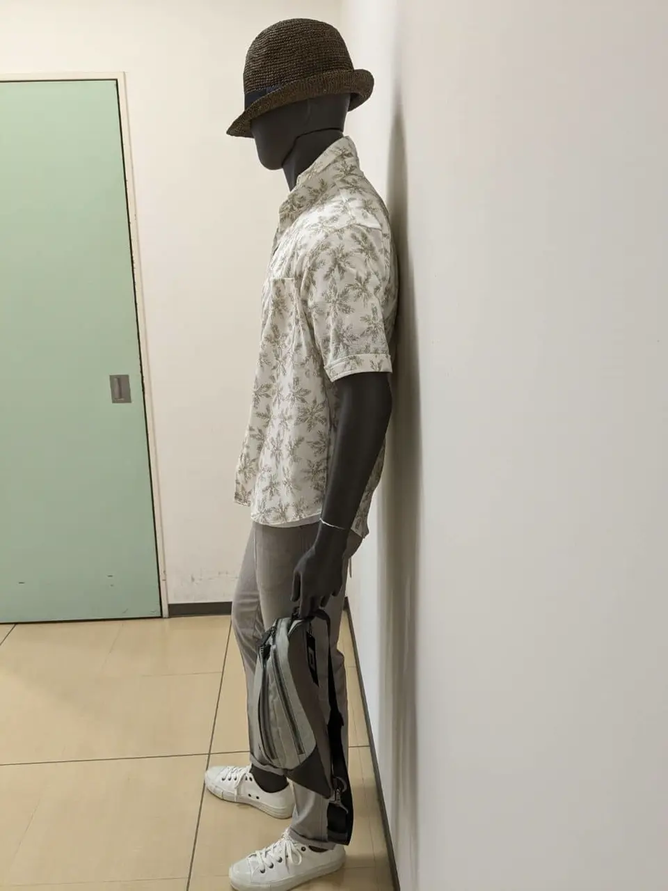 JOSEPH ABBOUD 大久 コーディネート画像