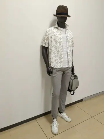 JOSEPH ABBOUD 大久 コーディネート画像