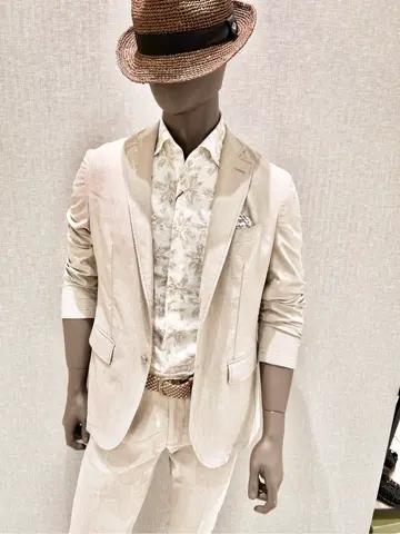 JOSEPH ABBOUD 上田 コーディネート画像